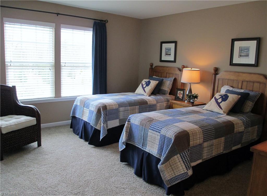 3239 Grandview Club Road Pfafftown, NC 27040 - Photo 3 of 15 Gallery Image 3