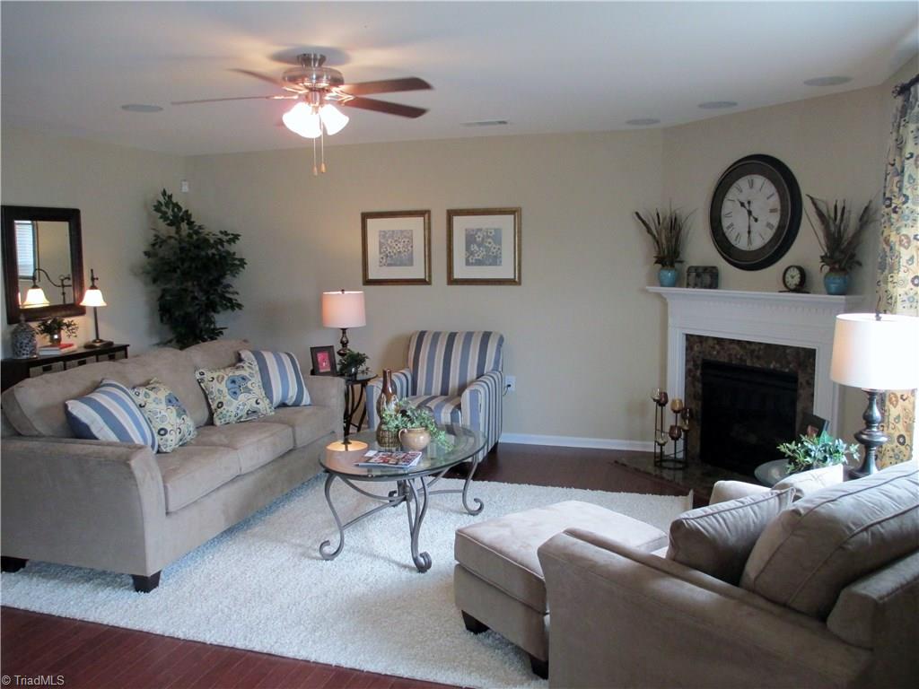 3239 Grandview Club Road Pfafftown, NC 27040 - Photo 4 of 15 Gallery Image 4