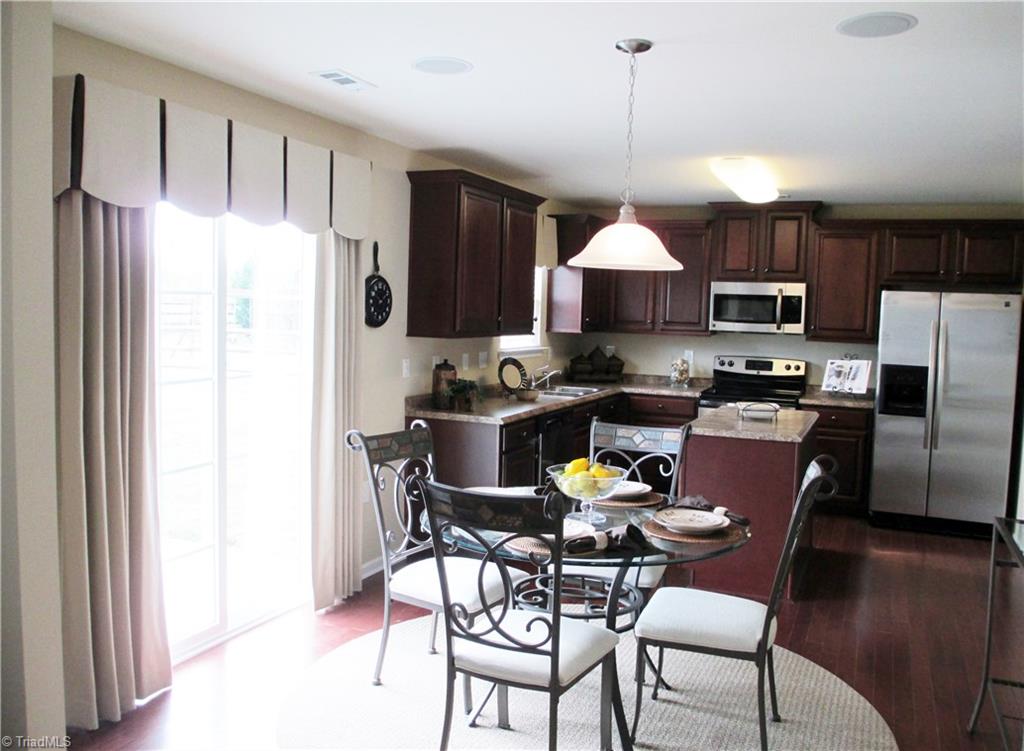 3239 Grandview Club Road Pfafftown, NC 27040 - Photo 5 of 15 Gallery Image 5