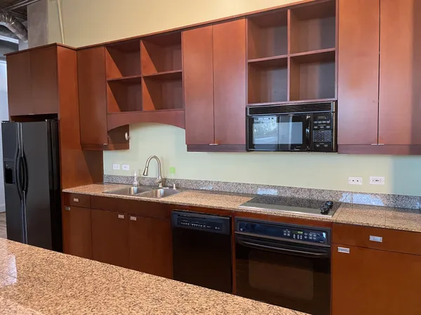 $1,900 | 1401 Calumet Street, Unit 300, Houston, TX 77004