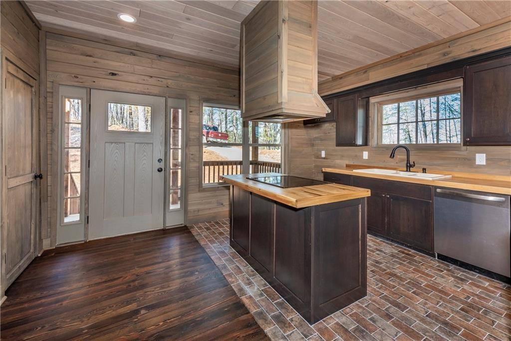 1041 Astro Court Northeast Ranger, GA 30734 - Photo 3 of 52