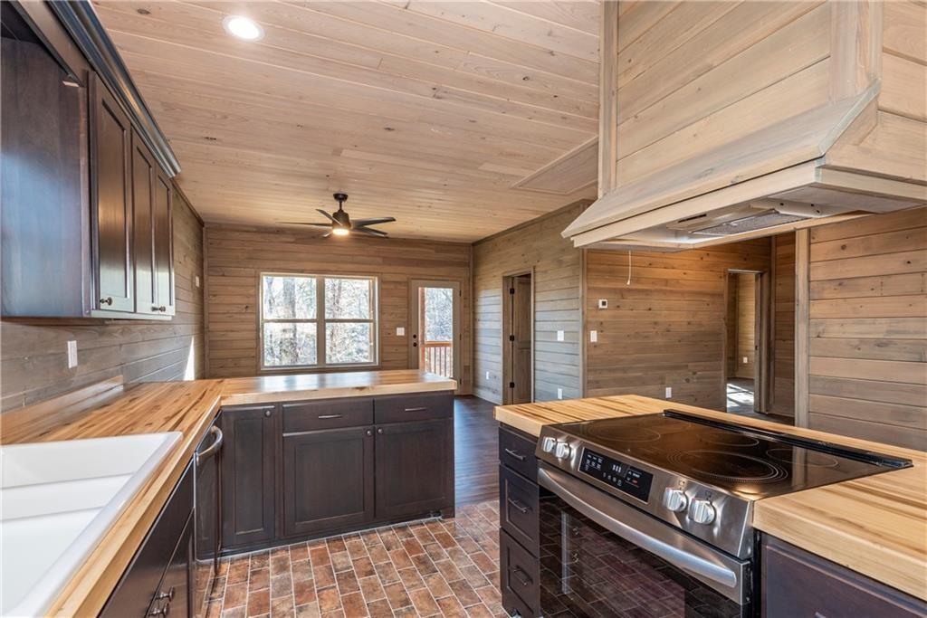 1041 Astro Court Northeast Ranger, GA 30734 - Photo 5 of 52