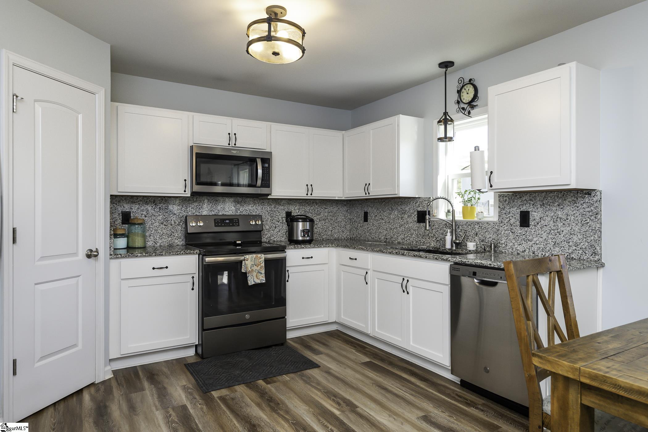 156 Bennett Dairy Road Spartanburg, SC 29307 - Photo 8 of 33 Gallery Image 8