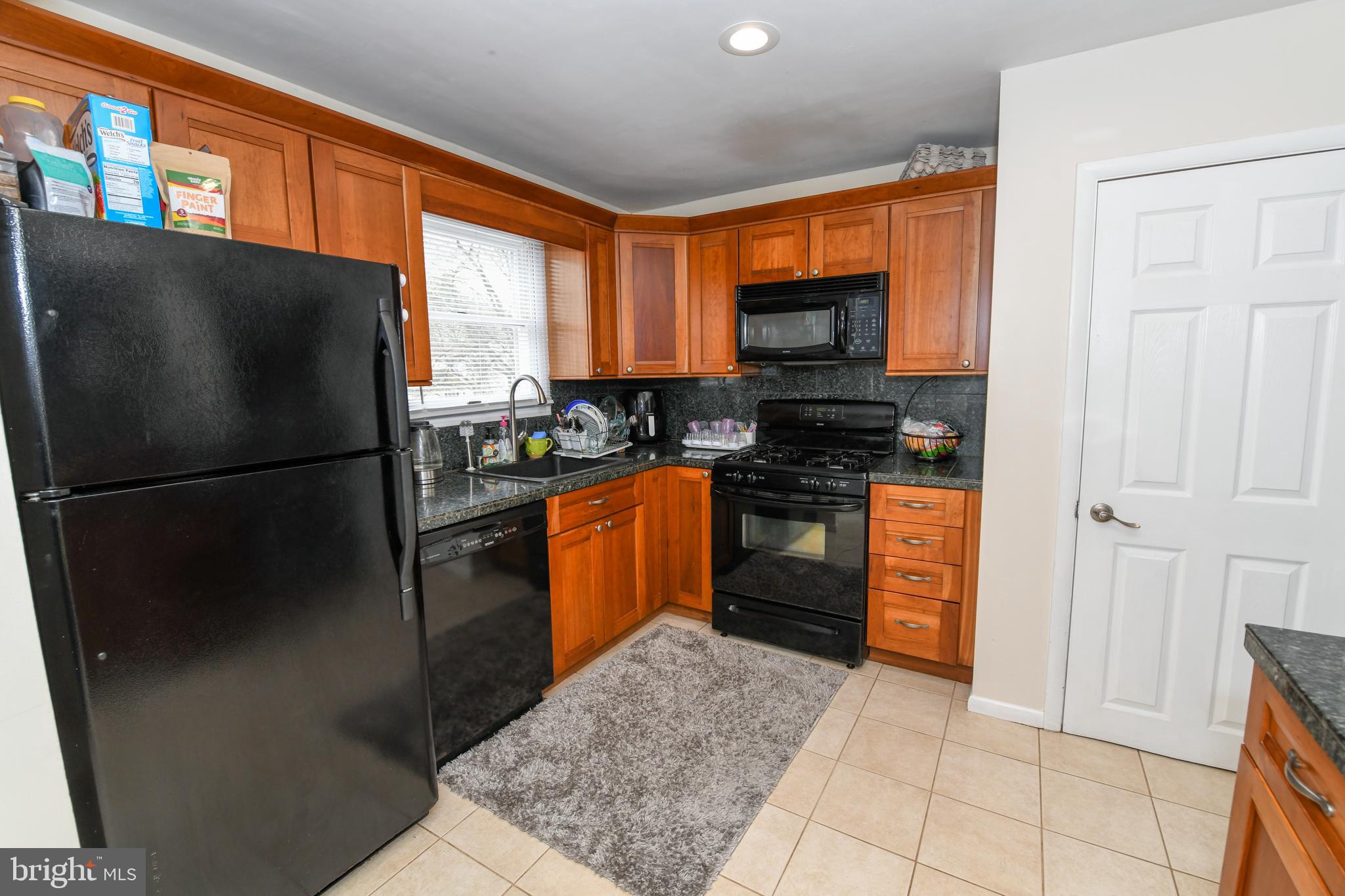 1237 June Road Warminster, PA 18974 - Photo 11 of 21 Gallery Image 11