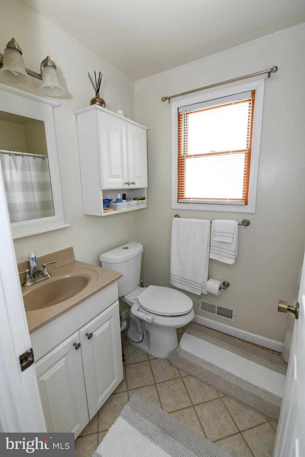 1237 June Road Warminster, PA 18974 - Photo 19 of 21 Gallery Image 19