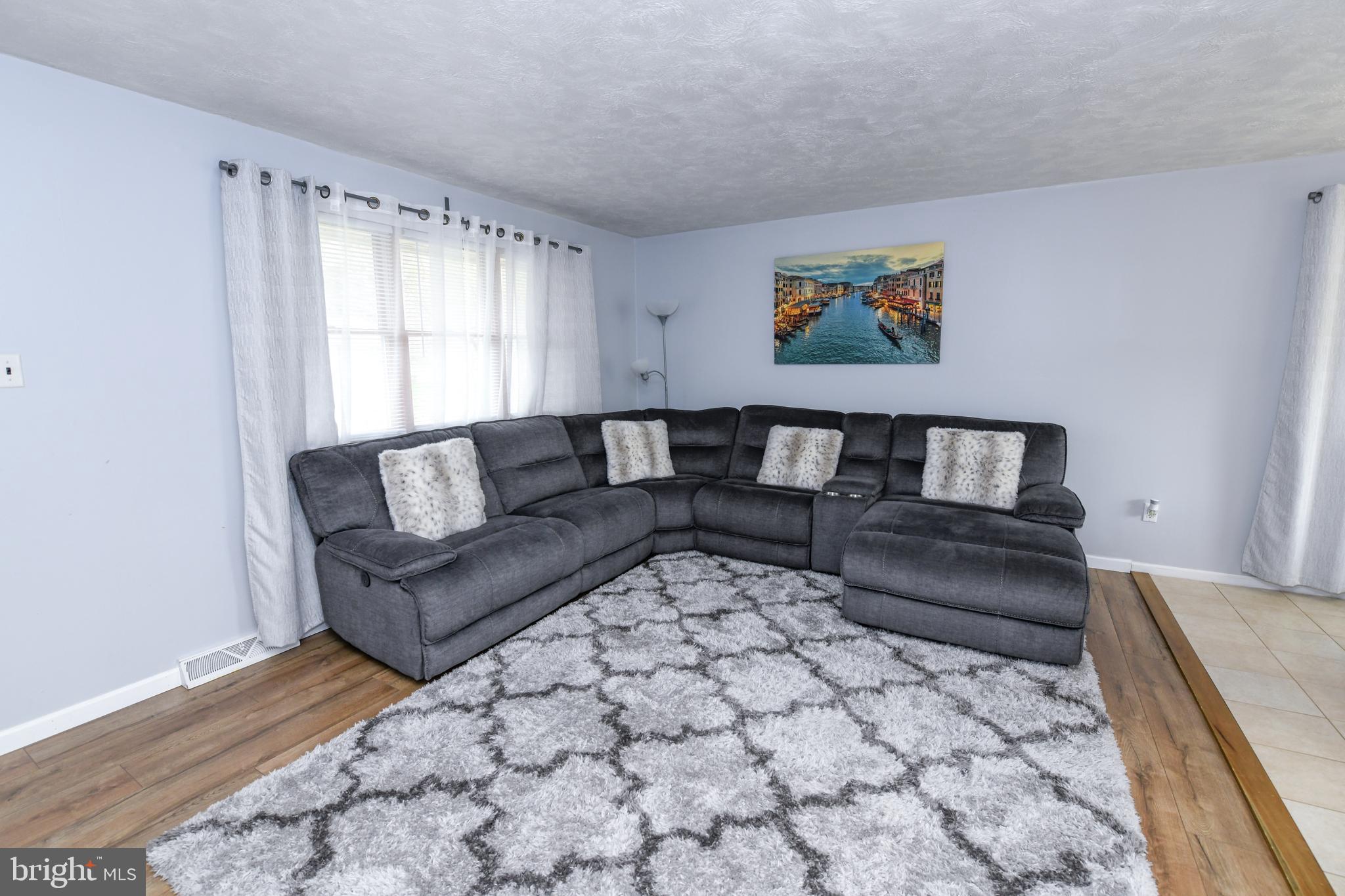 1237 June Road Warminster, PA 18974 - Photo 7 of 21 Gallery Image 7