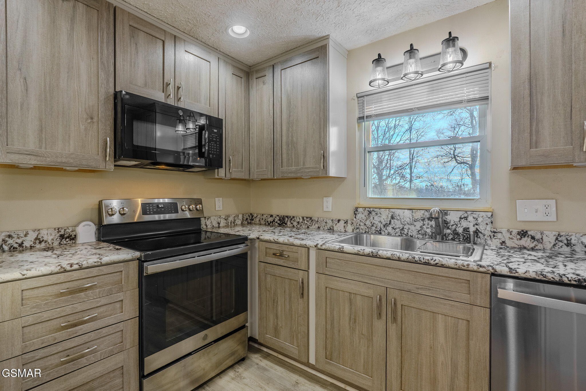 205 Blue Ridge Lane Seymour, TN 37865 - Photo 6 of 46 Gallery Image 6