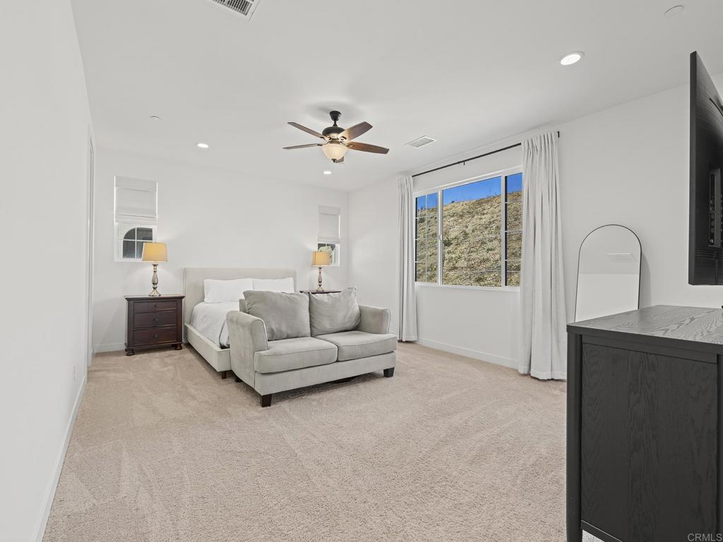 2971 Rue De Latour Vista, CA 92084 - Photo 17 of 36