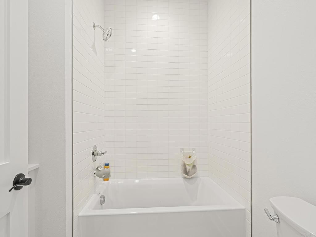 2971 Rue De Latour Vista, CA 92084 - Photo 24 of 36