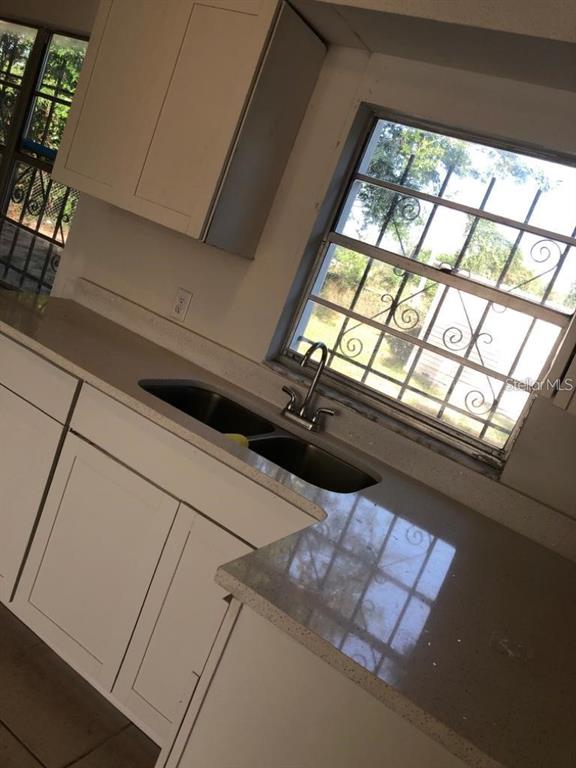 1013 Ferndell Road Orlando, FL 32808 - Photo 2 of 10