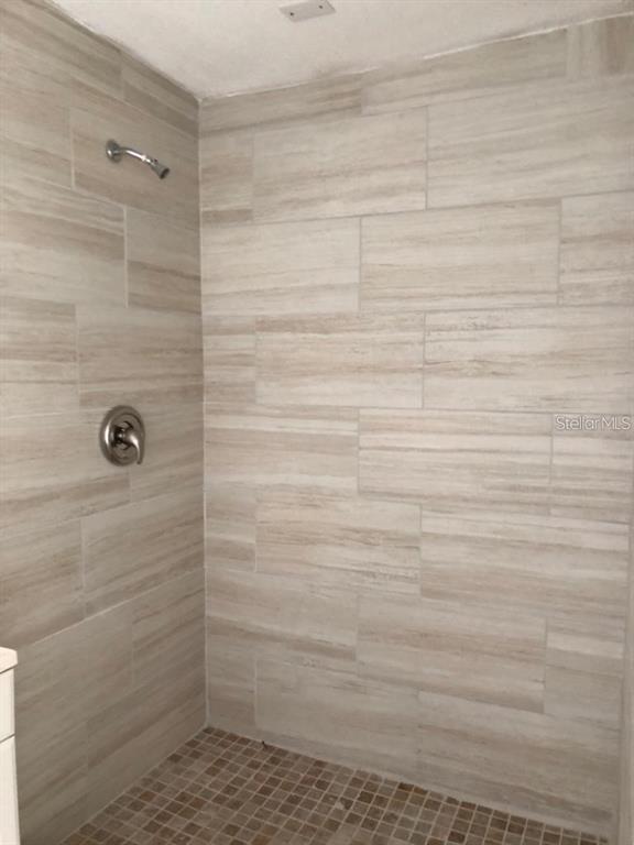 1013 Ferndell Road Orlando, FL 32808 - Photo 5 of 10