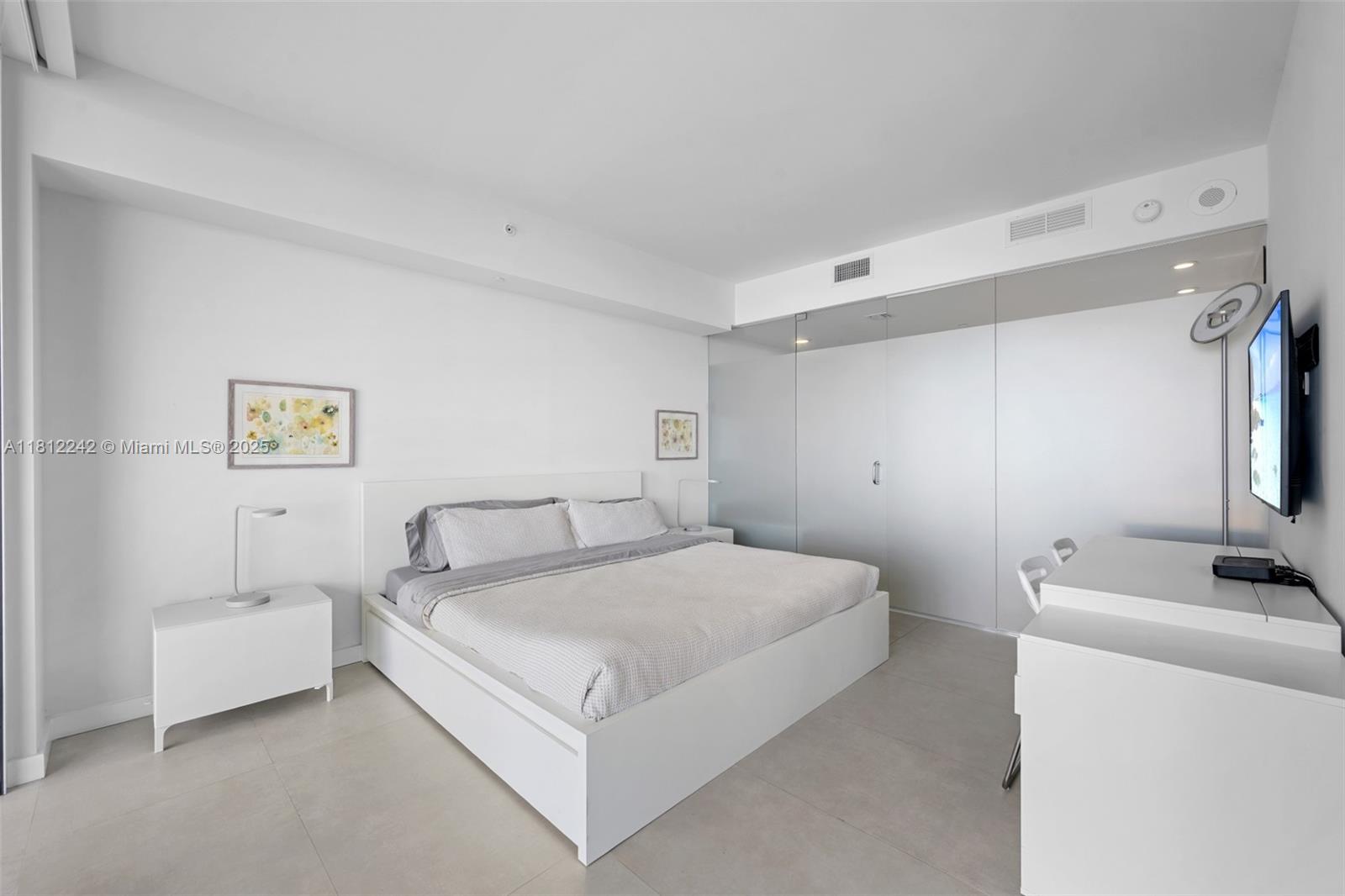 650 Northeast 32nd Street, Unit 2502 Miami, FL 33137 - Photo 17 of 29