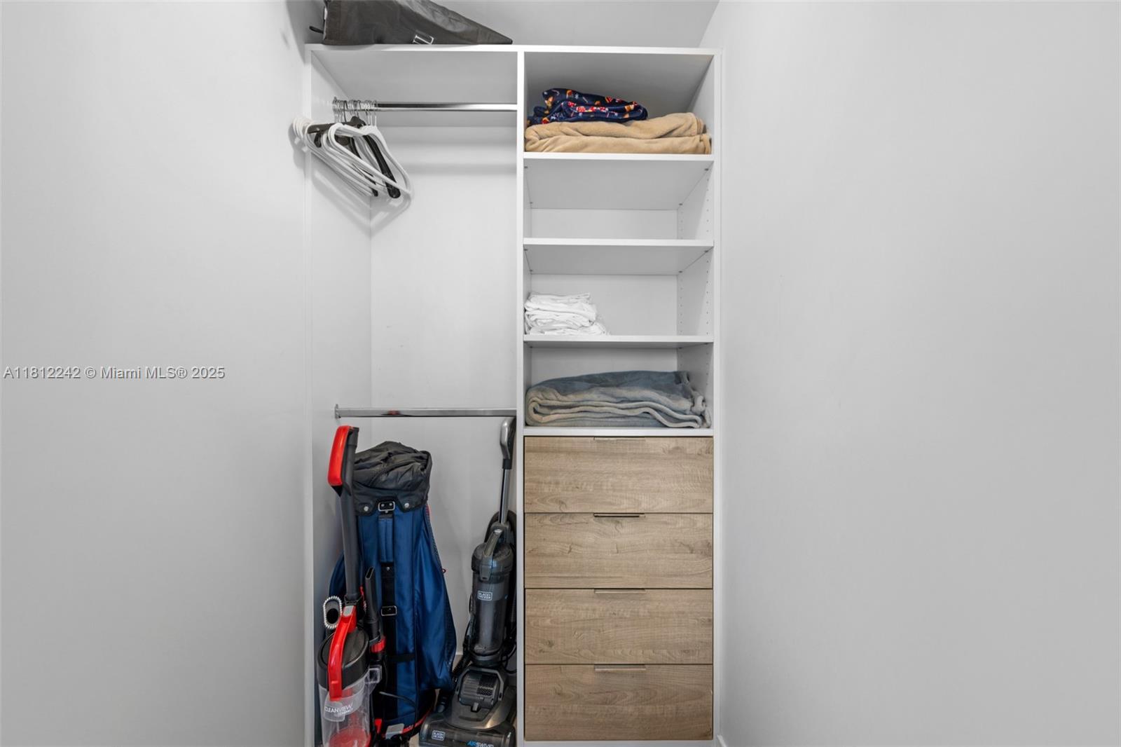 650 Northeast 32nd Street, Unit 2502 Miami, FL 33137 - Photo 22 of 29