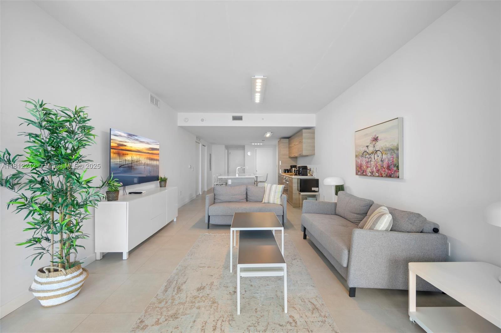 650 Northeast 32nd Street, Unit 2502 Miami, FL 33137 - Photo 10 of 29