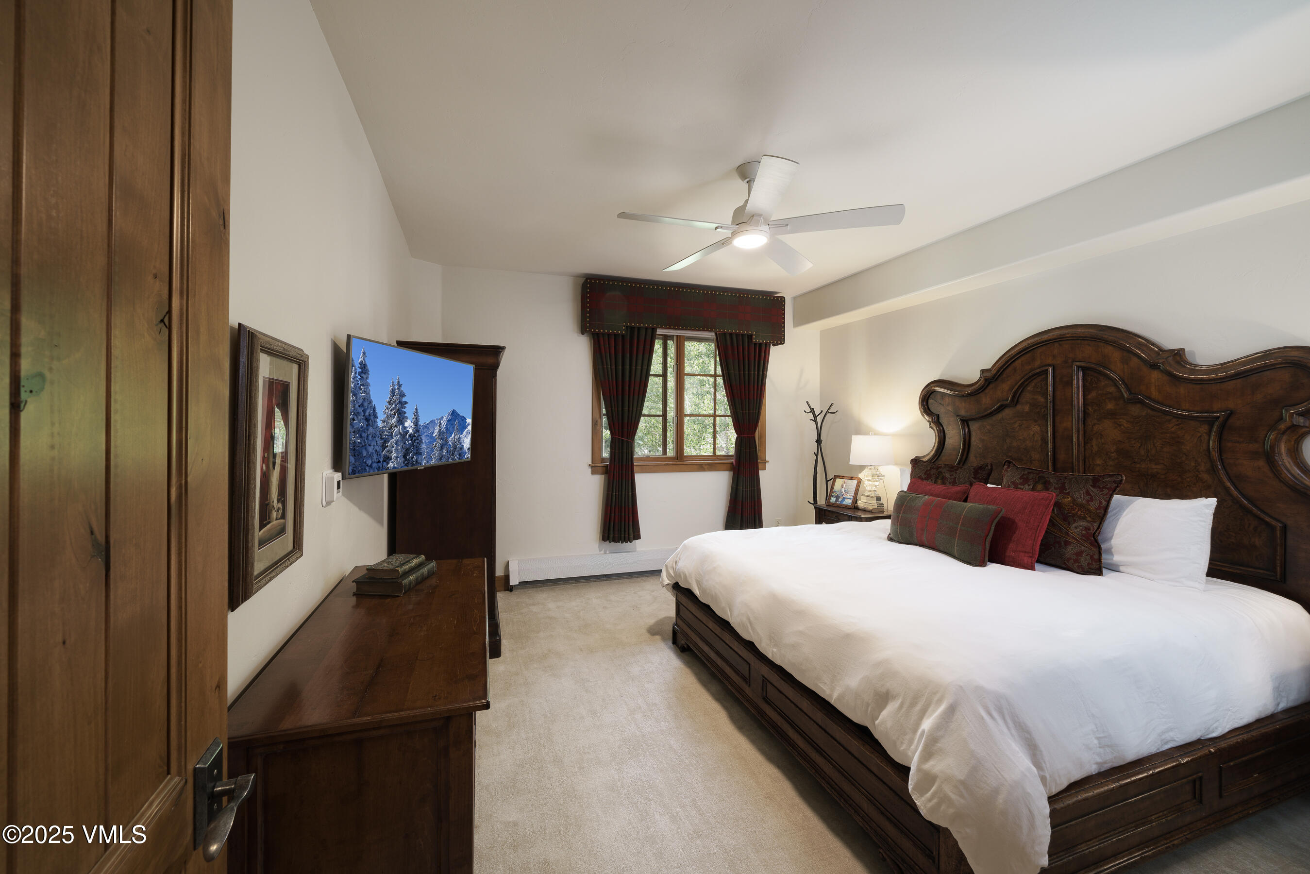 1087 Bachelor Ridge Road, Unit 201 Beaver Creek, CO 81620 - Photo 21 of 35 201_Settler's_Lodge_002