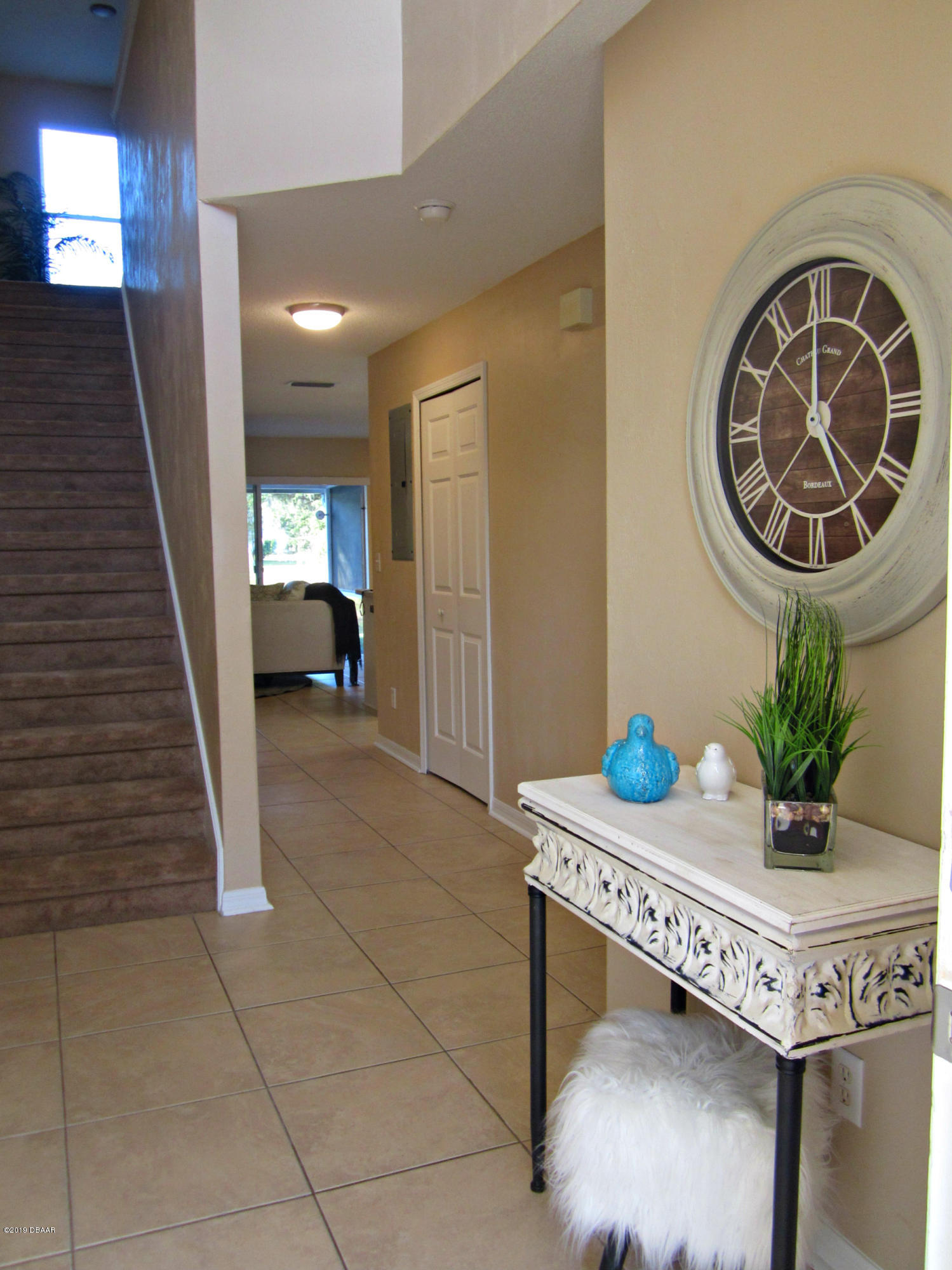1803 Deer Springs Road Port Orange, FL 32129 - Photo 5 of 39 Foyer