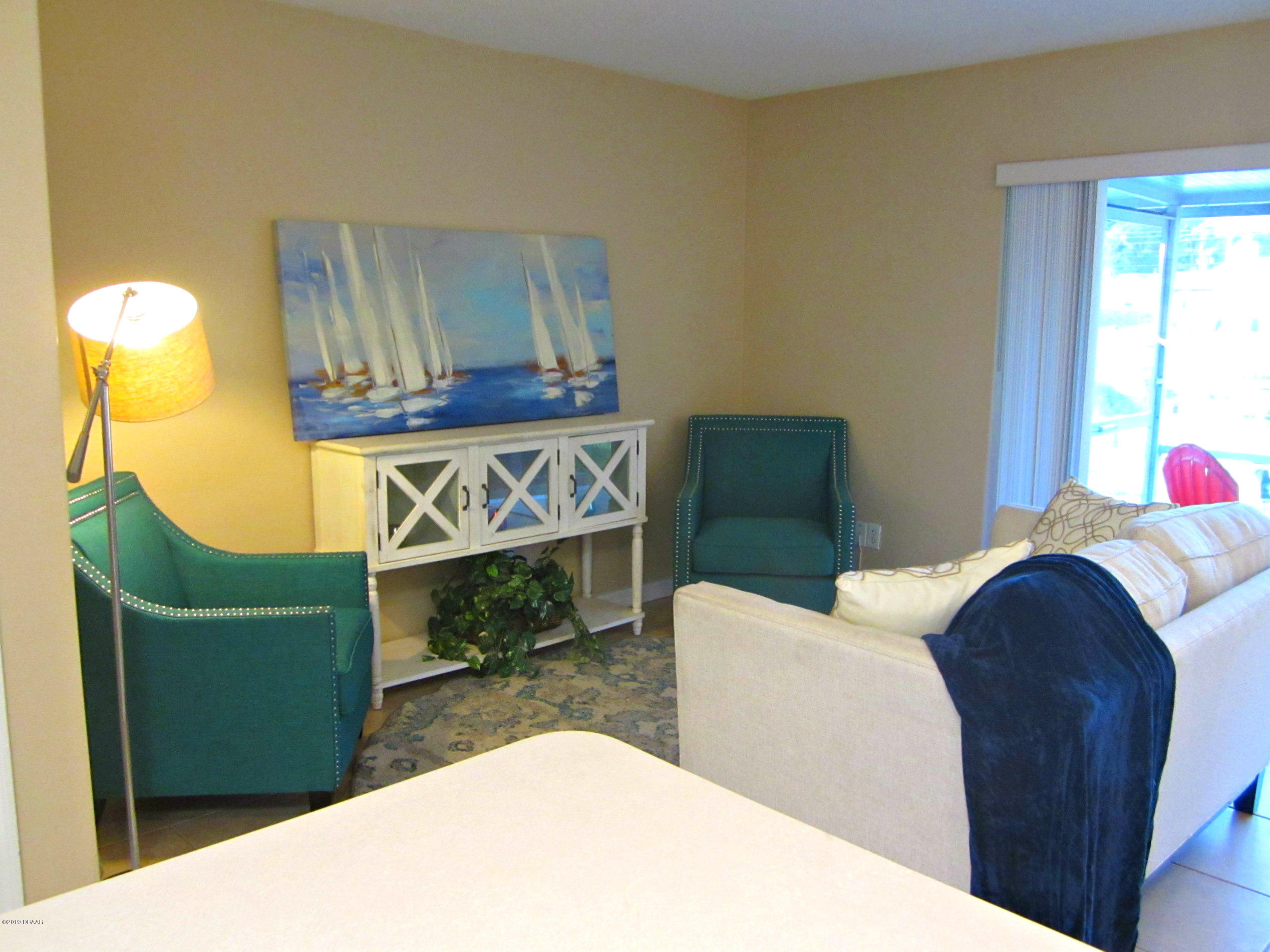 1803 Deer Springs Road Port Orange, FL 32129 - Photo 7 of 39 Living Room
