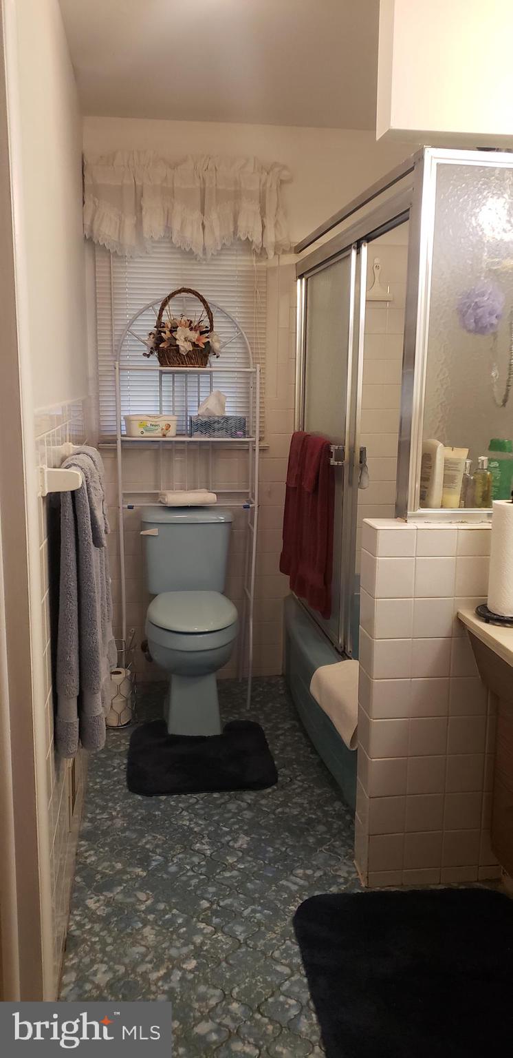 1111 Fordham Road Neptune, NJ 07753 - Photo 15 of 20 Upstairs bathroom
