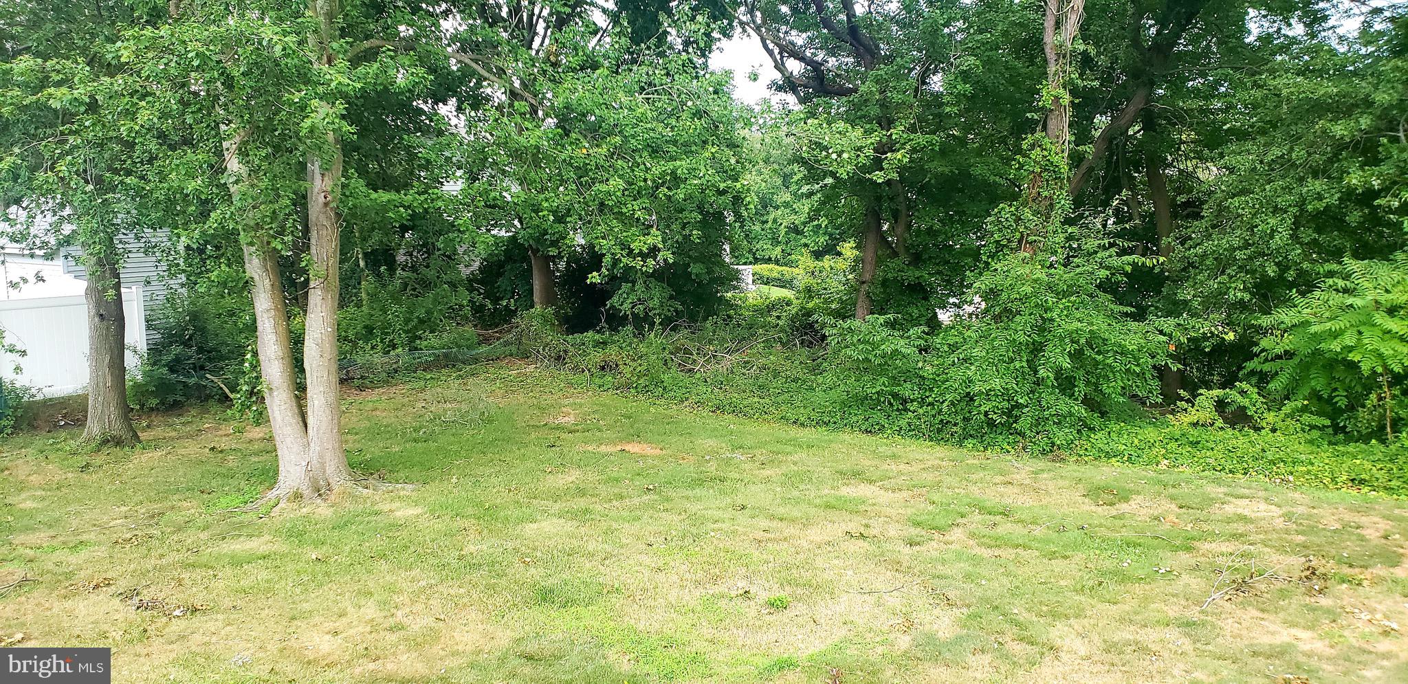 1111 Fordham Road Neptune, NJ 07753 - Photo 19 of 20 Left view from multi-level deck