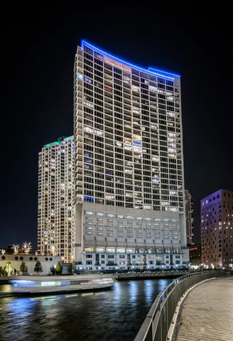 $7,000 | 333 North Canal Street, Unit P88, Chicago, IL 60606