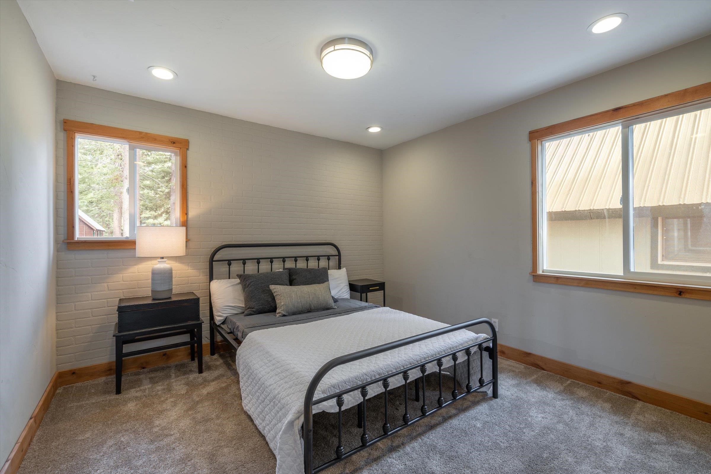 10332 Washoe Road Truckee, CA 96161 - Photo 13 of 20 Gallery Image 13