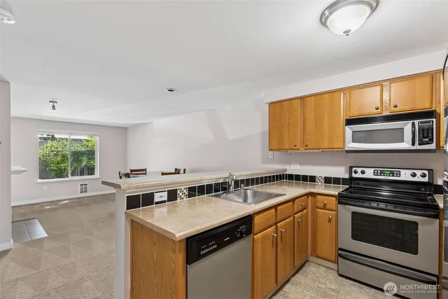 $239,990 | 9200 Greenwood Avenue North, Unit 107, Seattle, WA 98103