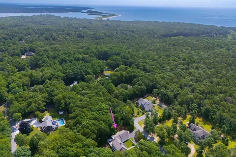 $2,199,000 | 329 Waquoit Road, Barnstable, MA 02635
