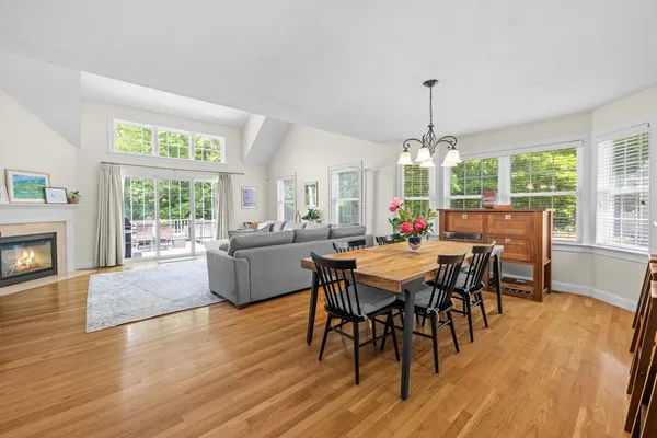 $849,000 | 9 Franklin Place, Unit 8, Acton, MA 01720
