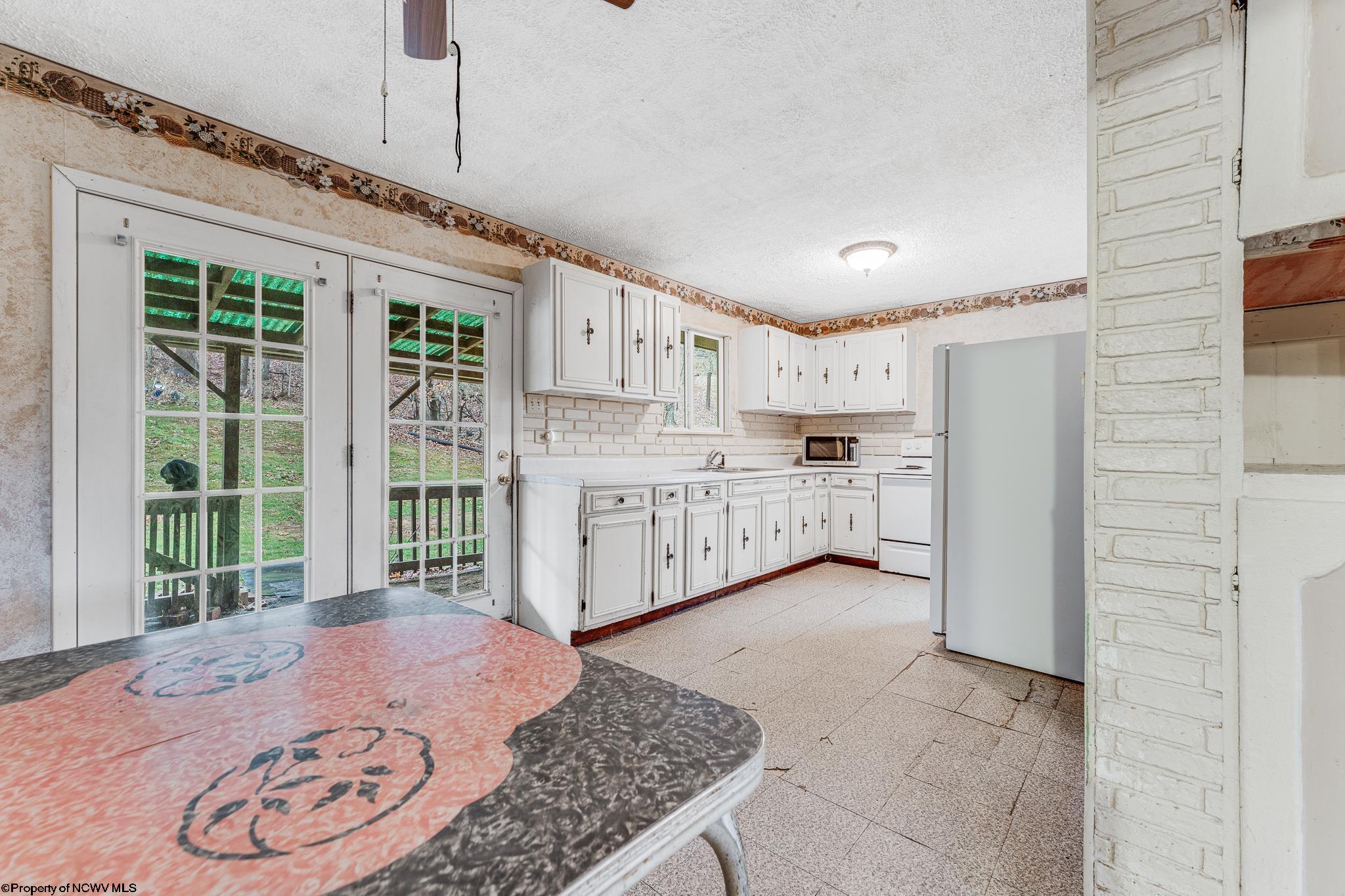 11 Chimney Lane Rivesville, WV 26588 - Photo 6 of 34 Gallery Image 6