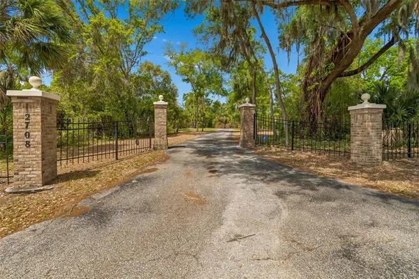 $899,000 | 2708 Bell Shoals Road, Brandon, FL 33511