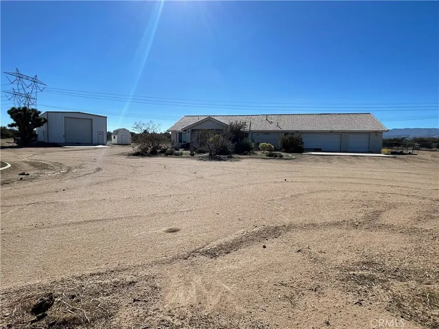 $740,000 | 8354 White Road, Phelan, CA 92371
