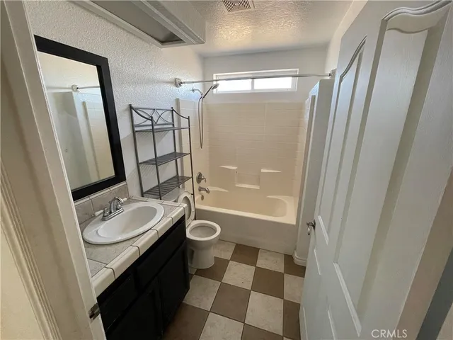 $740,000 | 8354 White Road, Phelan, CA 92371