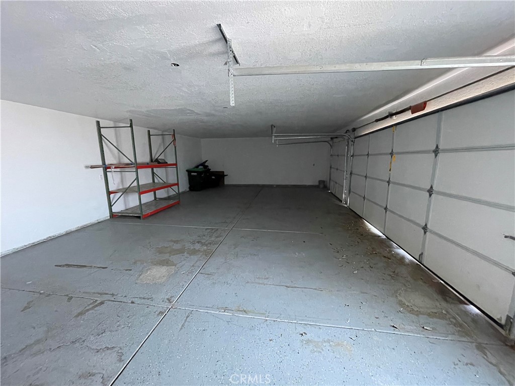 8354 White Road Phelan, CA 92371 - Photo 14 of 43 Main house 3 car garage