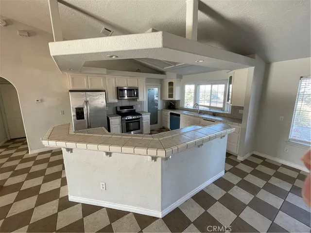 $740,000 | 8354 White Road, Phelan, CA 92371