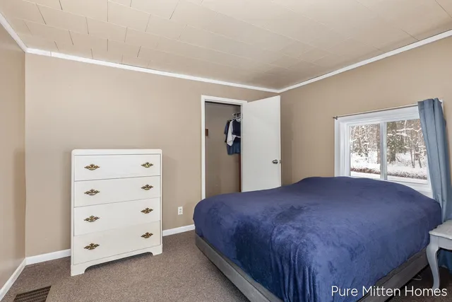 $147,900 | 3803 Underwood Drive, Bitely, MI 49309