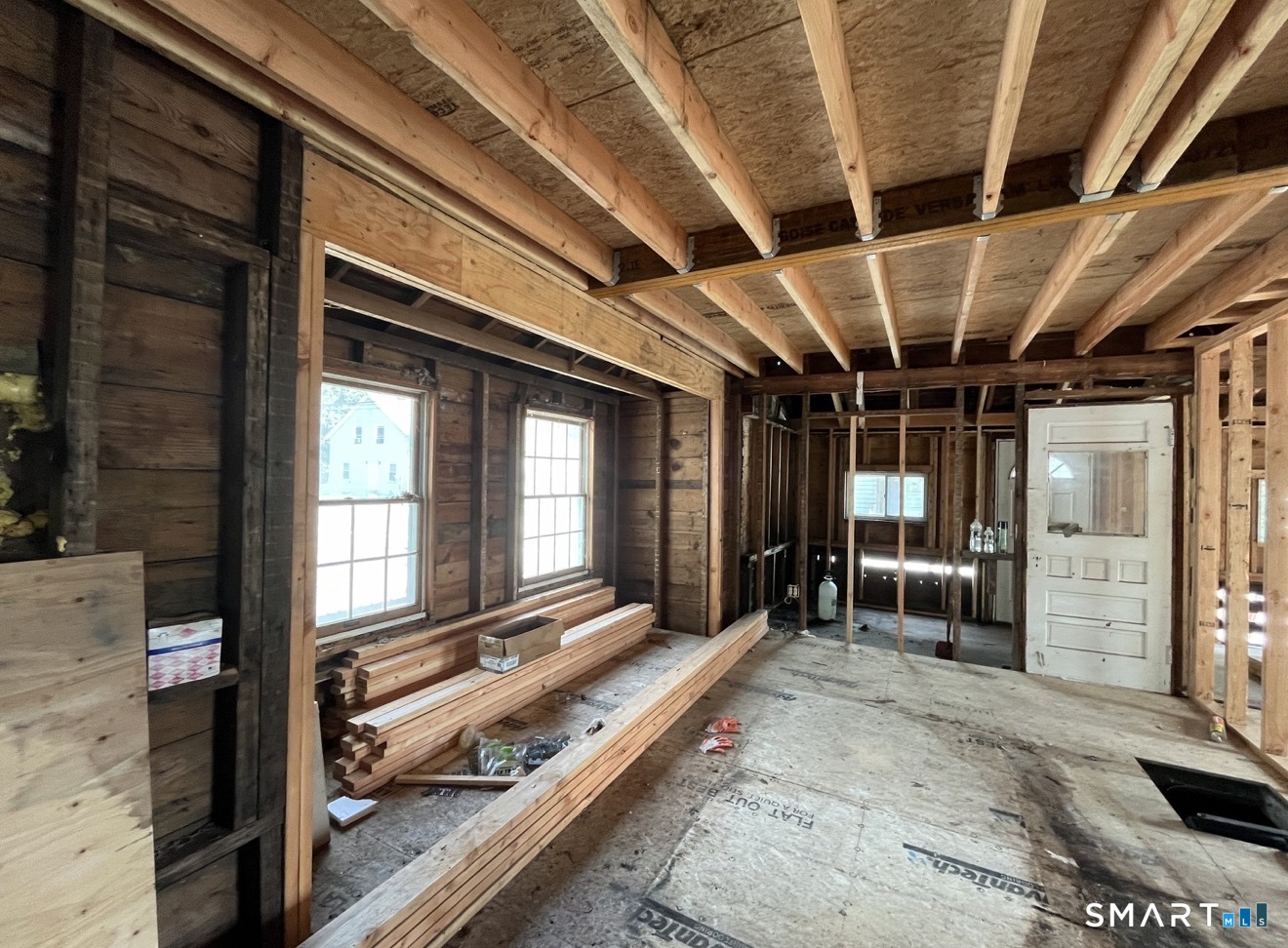 91 Taftville-Occum Road Norwich, CT 06360 - Photo 8 of 11