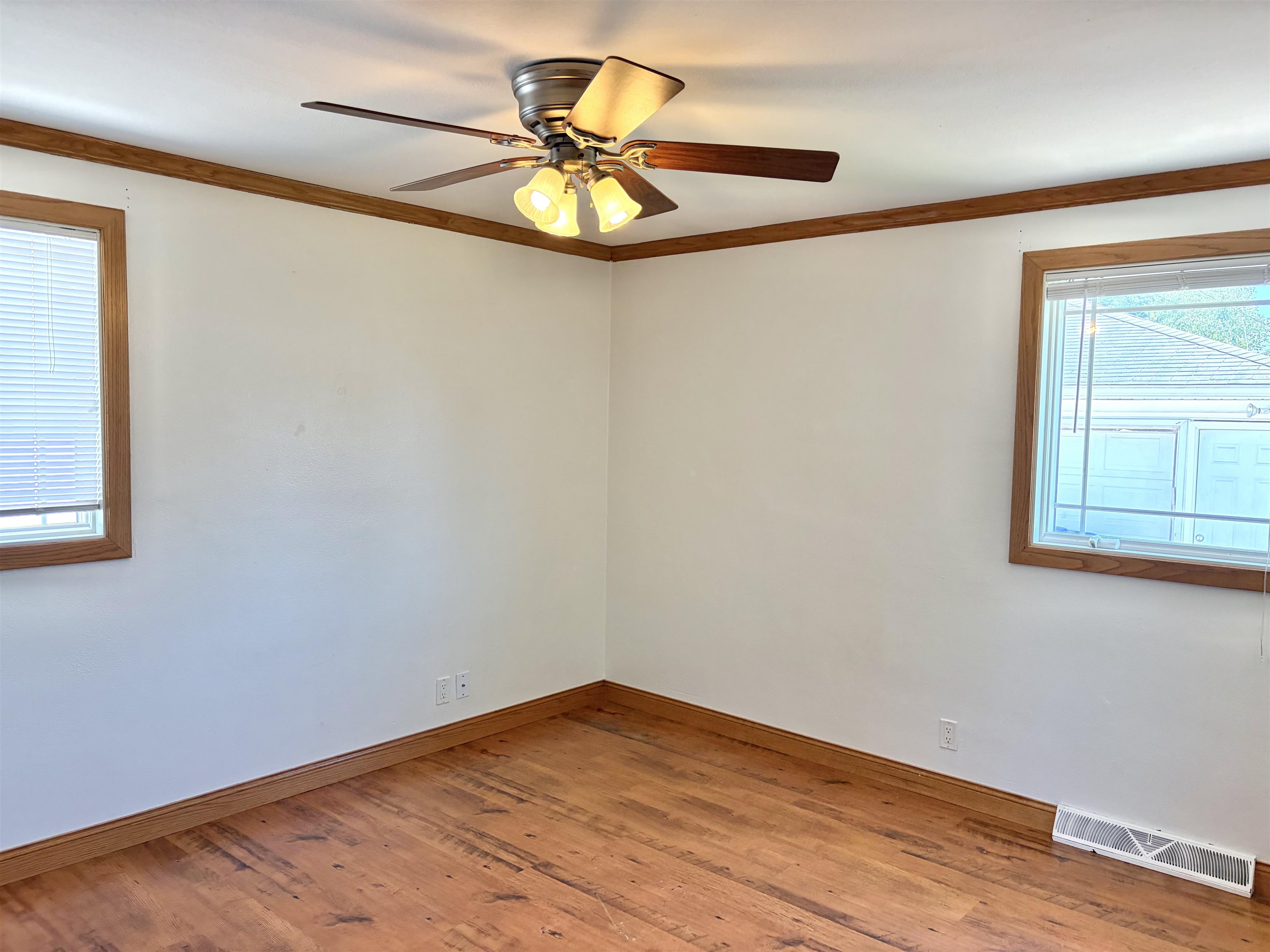 1137 West Roberts Avenue Appleton, WI 54914 - Photo 14 of 24