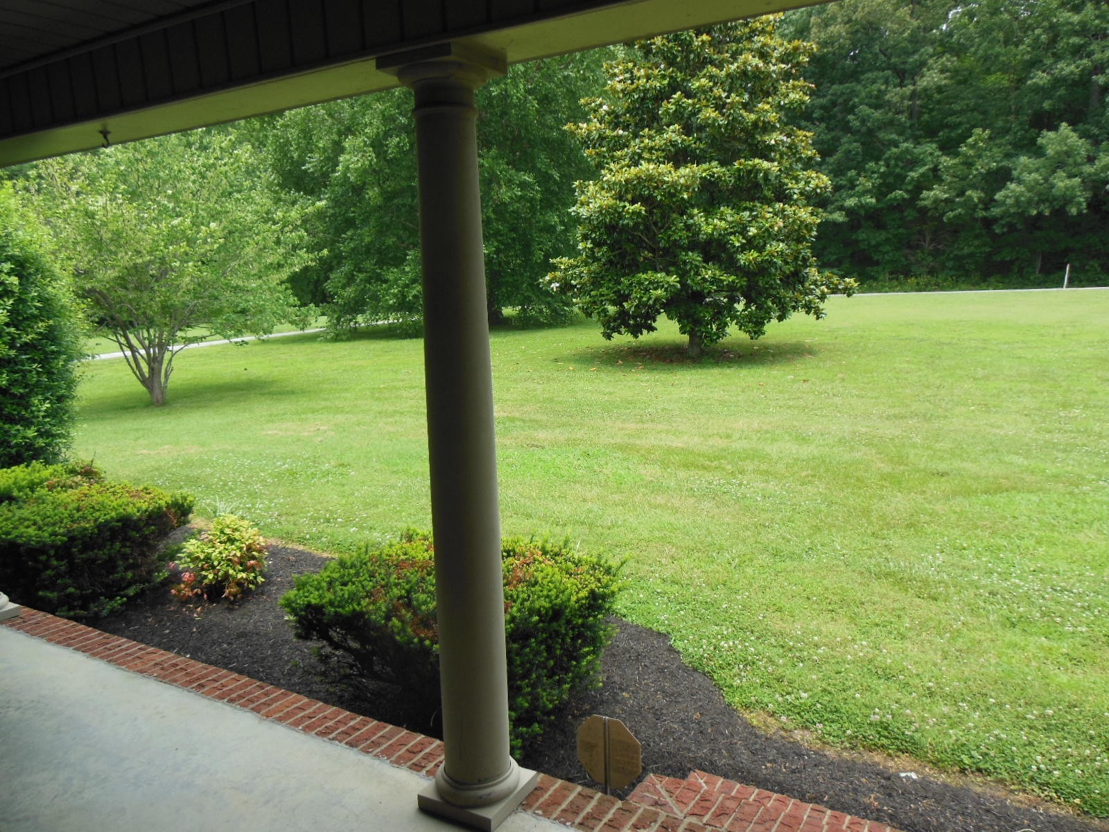 4181 Sandy Springs Road Springfield, TN 37172 - Photo 36 of 44 a view of a garden with an outdoor space