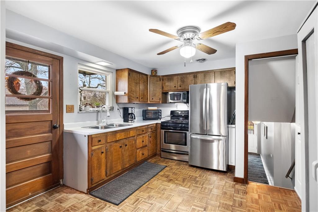 352 Weber Road Sewickley, PA 15143 - Photo 9 of 35 Gallery Image 9