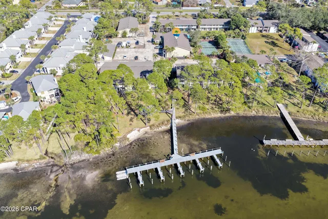 $1,625 | 6903 North Lagoon Drive, Unit 27, Panama City Beach, FL 32408