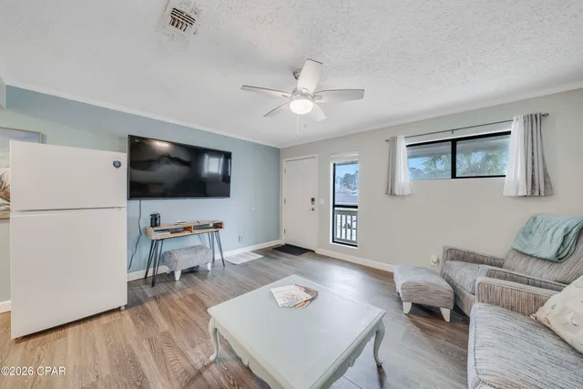 $1,625 | 6903 North Lagoon Drive, Unit 27, Panama City Beach, FL 32408