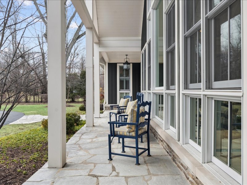 305 Maple Row Northfield, IL 60093 - Photo 3 of 82 Gallery Image 3