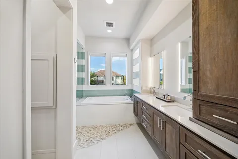 $2,399,000 | 1249 Chippendale Road, Houston, TX 77018