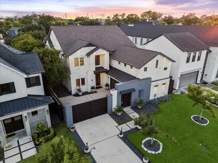 $2,399,000 | 1249 Chippendale Road, Houston, TX 77018