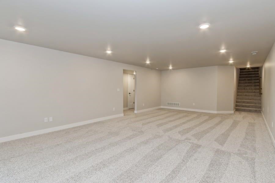 800 High Rdg Trail Solon, IA 52333 - Photo 23 of 32 Gallery Image 23