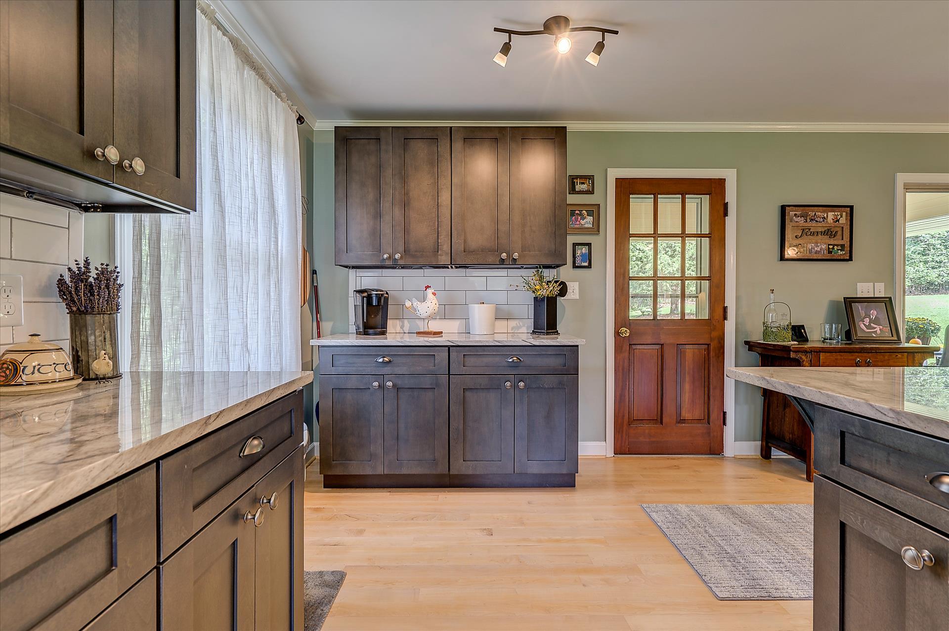 1066 Yarrow Road Bedford, VA 24523 - Photo 17 of 47 DSC00056-2_57-2_58-2_59-2_60-2