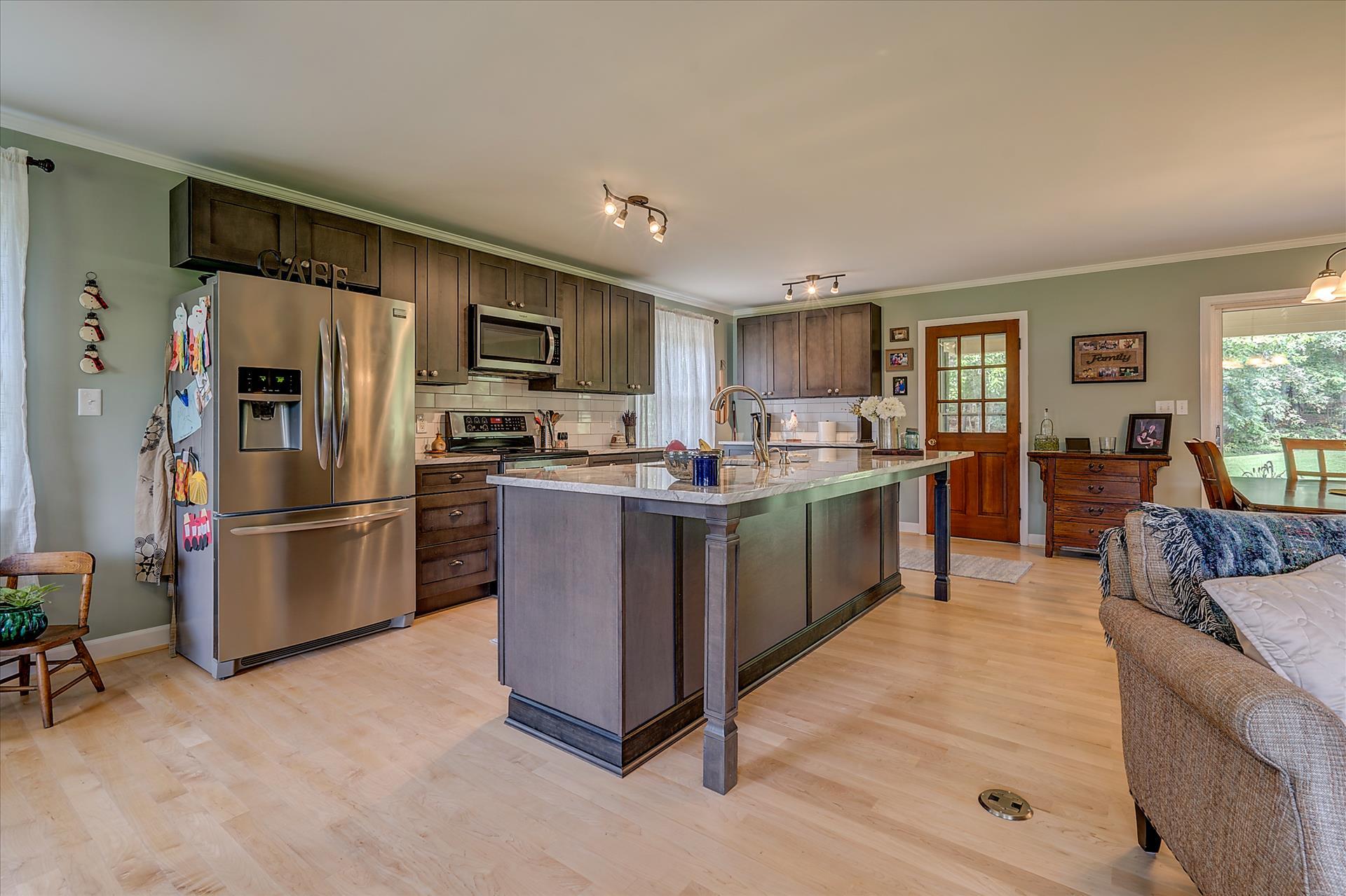 1066 Yarrow Road Bedford, VA 24523 - Photo 22 of 47 DSC00026-2_27-2_28-2_29-2_30-2