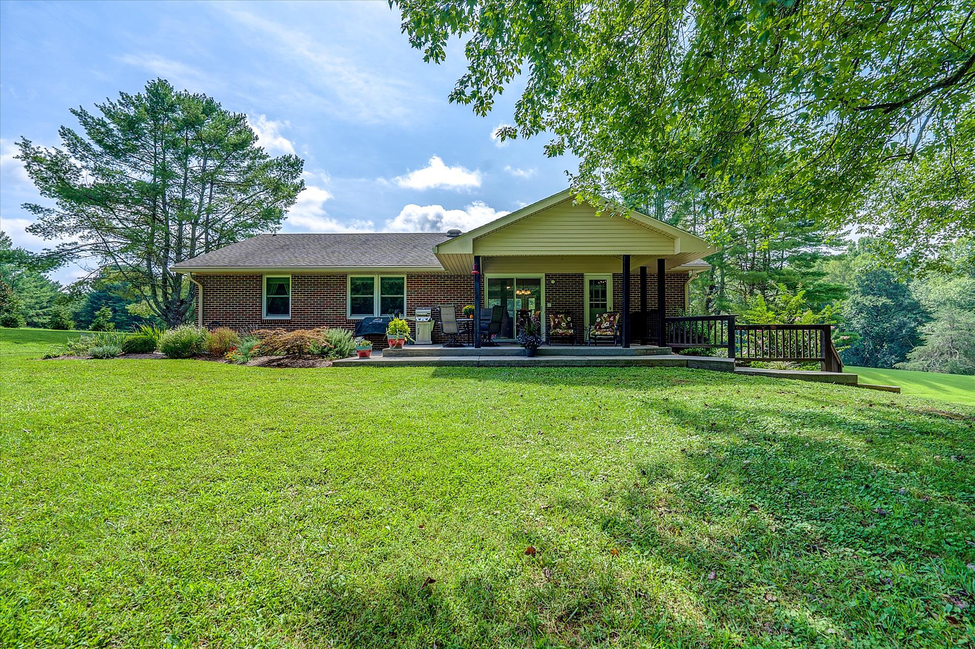 1066 Yarrow Road Bedford, VA 24523 - Photo 8 of 47 DSC00211-2_2-2_3-2_4-2_5-2