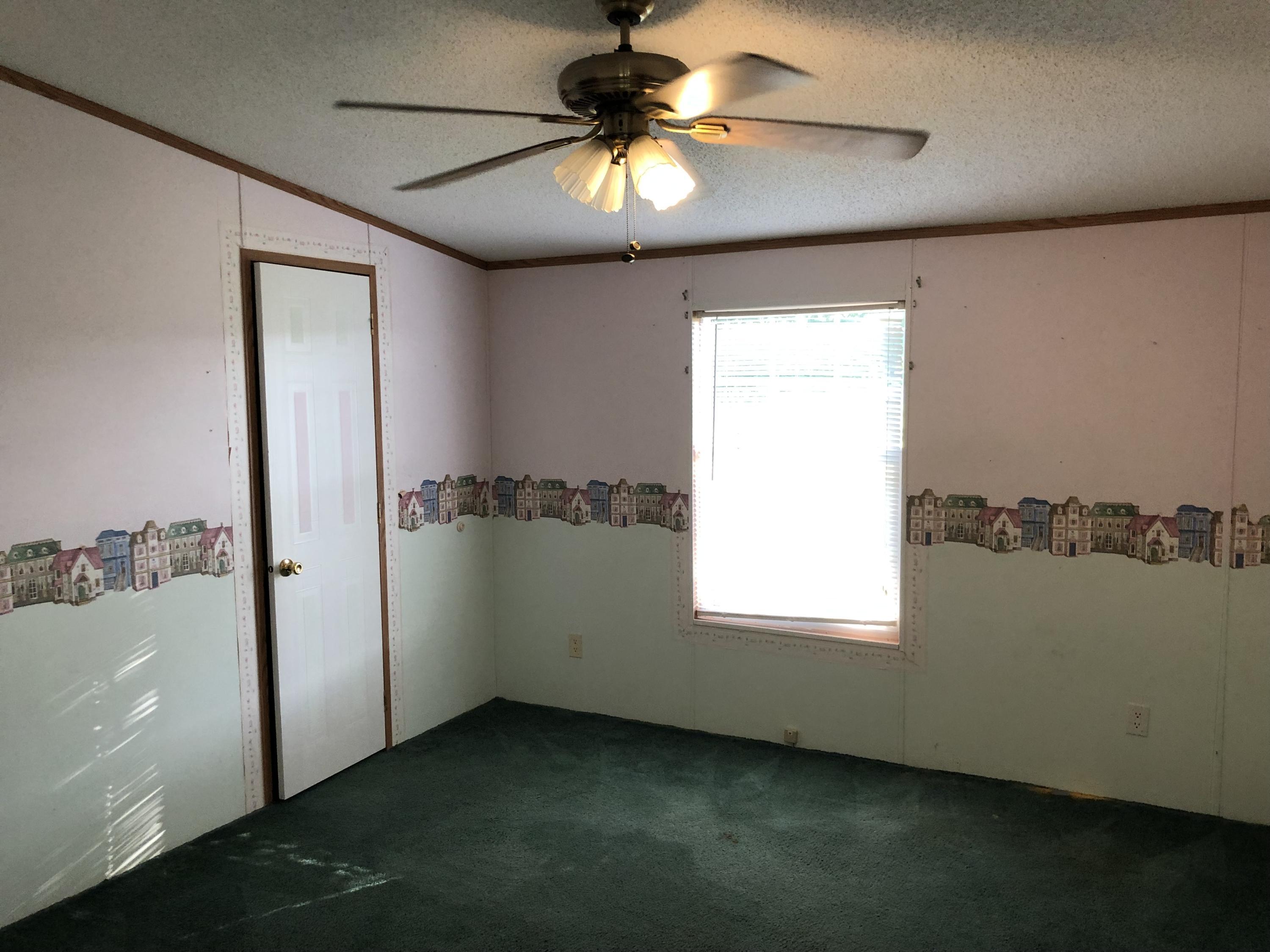 1306 Cross Rds Road Eubank, KY 42567 - Photo 12 of 14 73155168-BEA7-45C8-980B-51949AAFF6E9<|>P