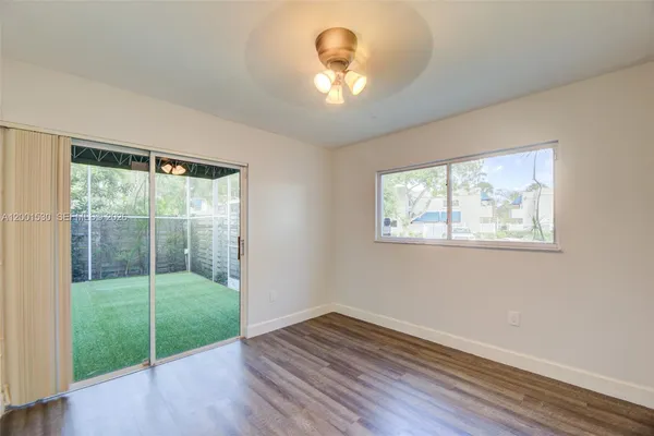 $3,300 | 565 Northwest 97th Avenue, Unit 565, Plantation, FL 33324